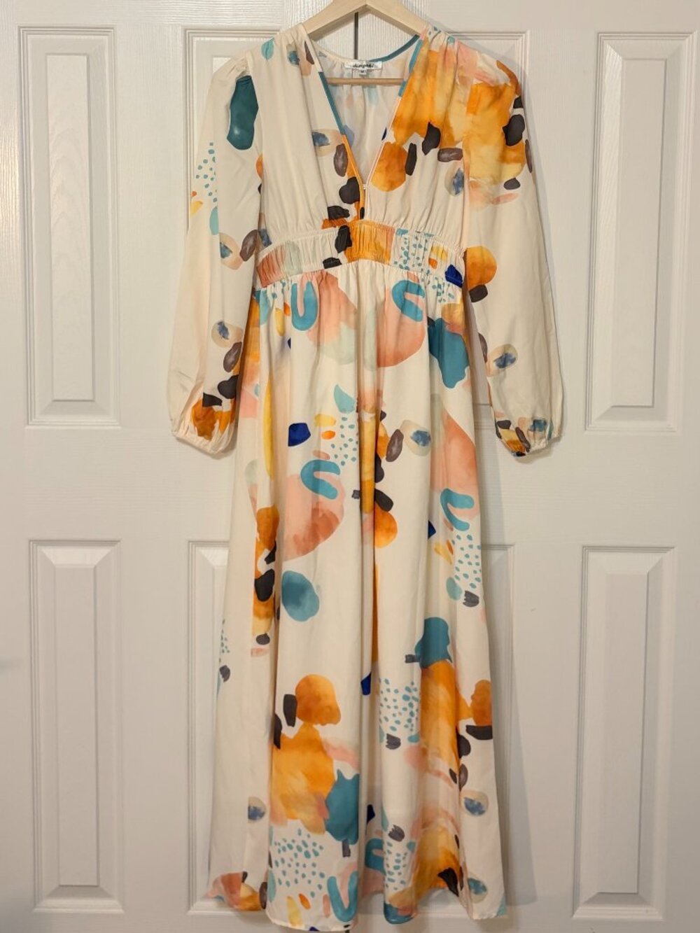 NWOT Women's Long-sleeve V-neck Abstract Multicolor Spring Maxi Dress Medium - Picture 3 of 4